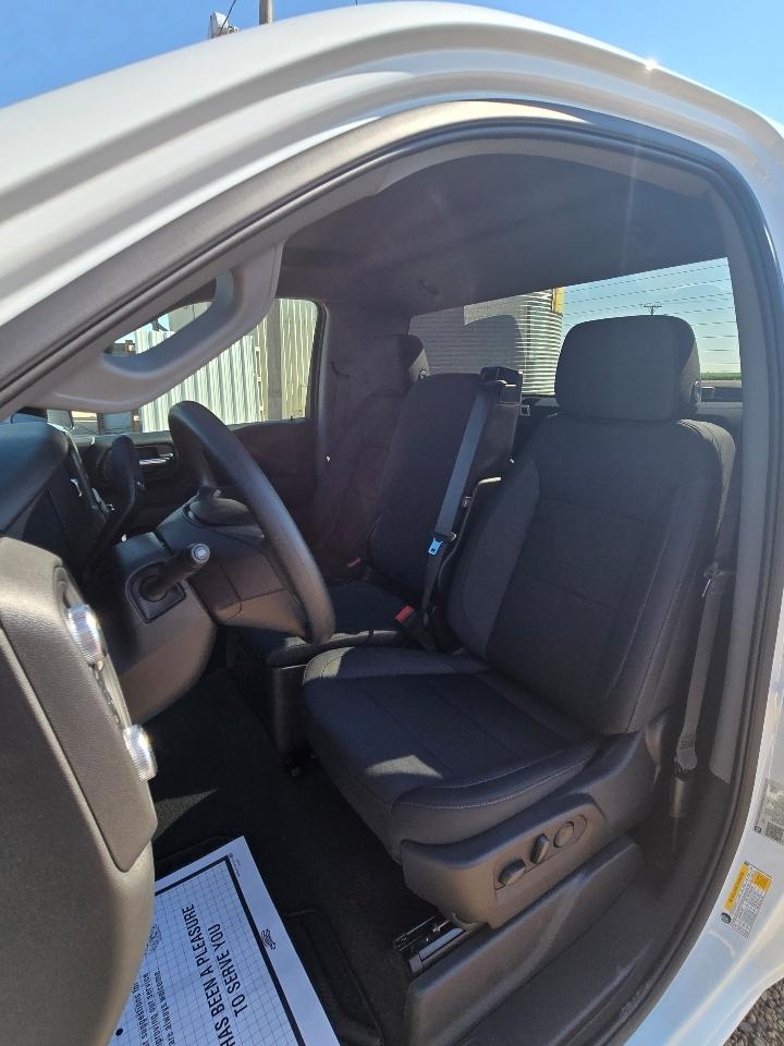 GMC Sierra 1500 Pro Short Box 4WD 2025