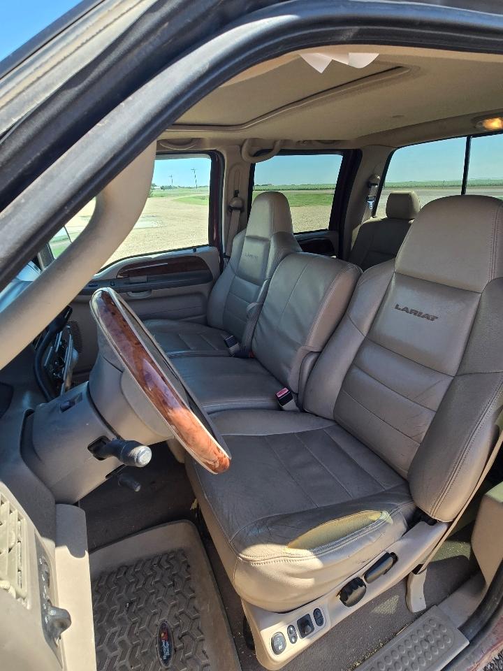 Ford F-350 SD Lariat Crew Cab Long Bed 4WD 2004