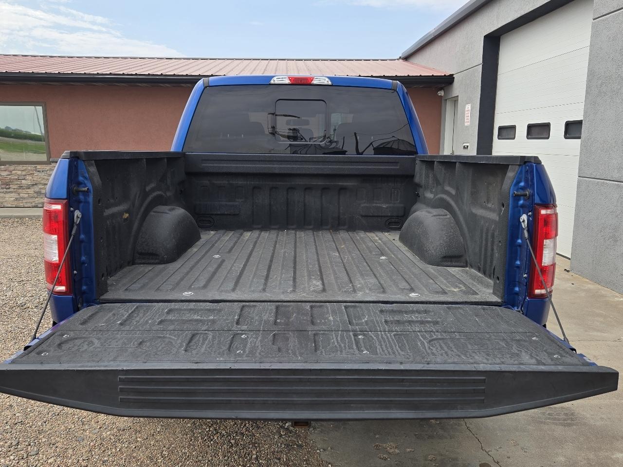 Ford F-150 4WD SuperCrew 150" XLT 2018