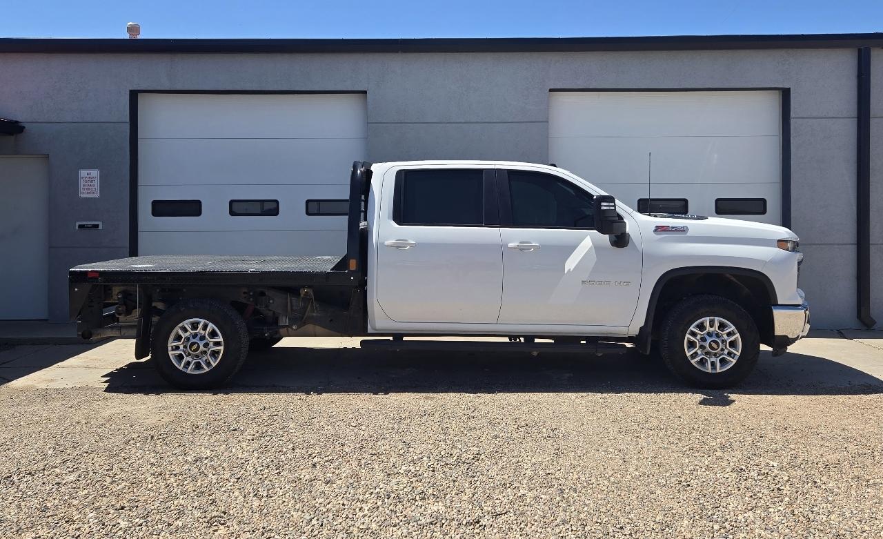Chevrolet Silverado 3500HD LT Crew Cab 4WD 2024