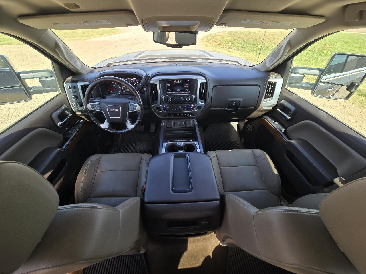 GMC Sierra 2500HD SLT Crew Cab 4WD 2015