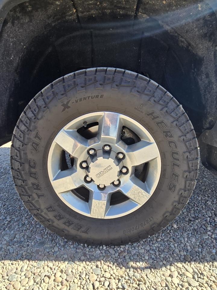 GMC Sierra 2500HD SLT Crew Cab 4WD 2015