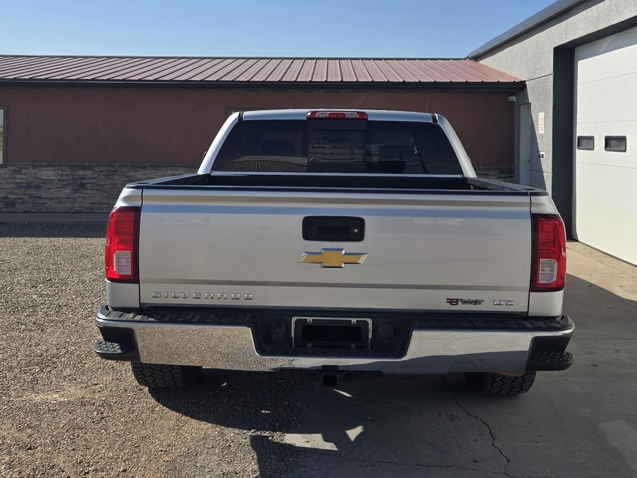 Chevrolet Silverado 1500 LTZ Crew Cab 4WD 2018
