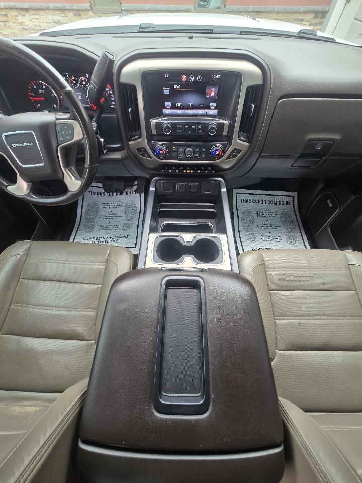 GMC Sierra 2500HD Denali Crew Cab 4WD 2015
