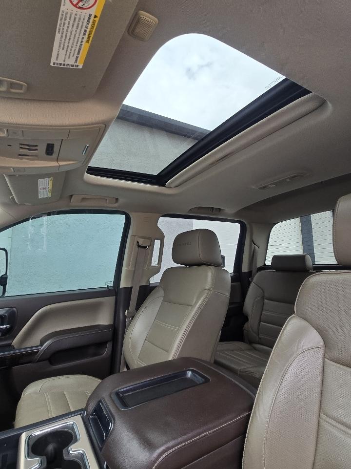 GMC Sierra 2500HD Denali Crew Cab 4WD 2015