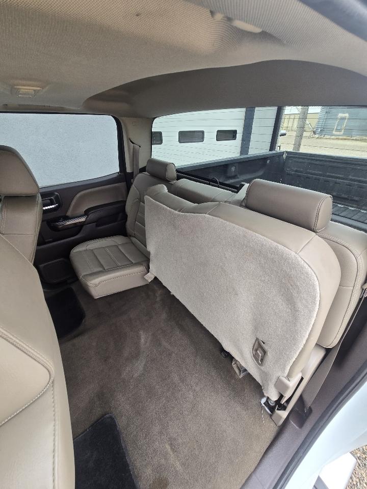 GMC Sierra 2500HD Denali Crew Cab 4WD 2015