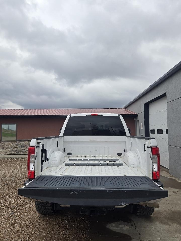 Ford F-250 SD XLT Crew Cab 4WD 2019