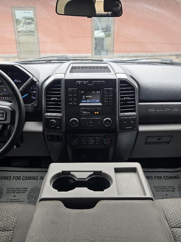 Ford F-250 SD XLT Crew Cab 4WD 2019