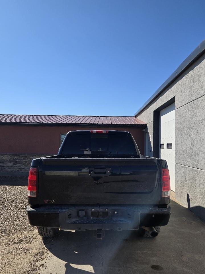 GMC Sierra 1500 4WD Crew Cab 147" Denali 2009