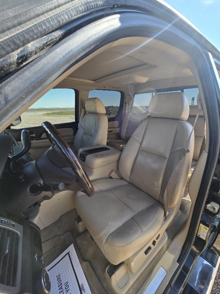GMC Sierra 1500 4WD Crew Cab 147" Denali 2009