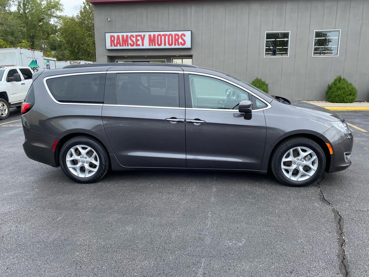 Chrysler Pacifica Touring Plus 2018