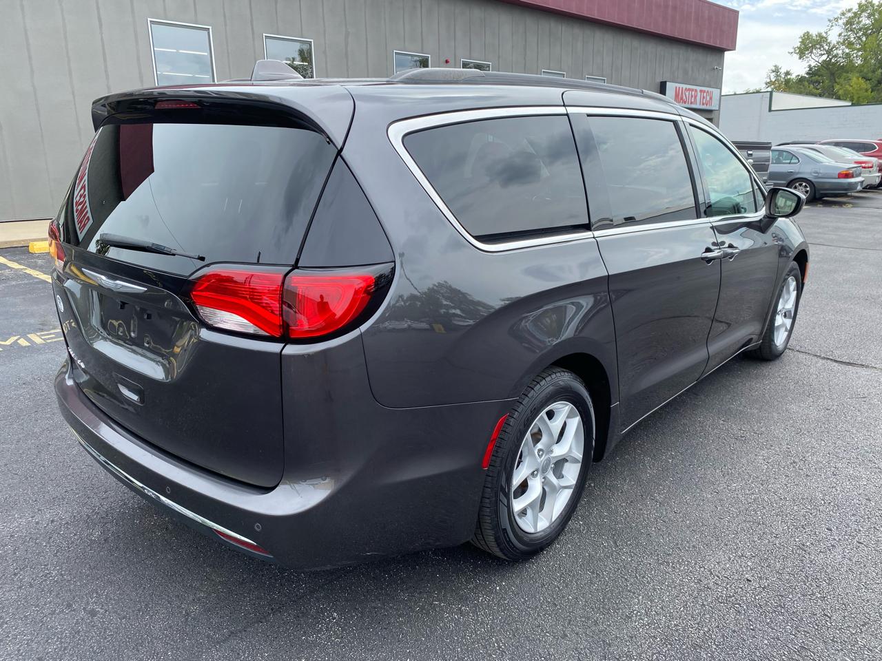 Chrysler Pacifica Touring Plus 2018