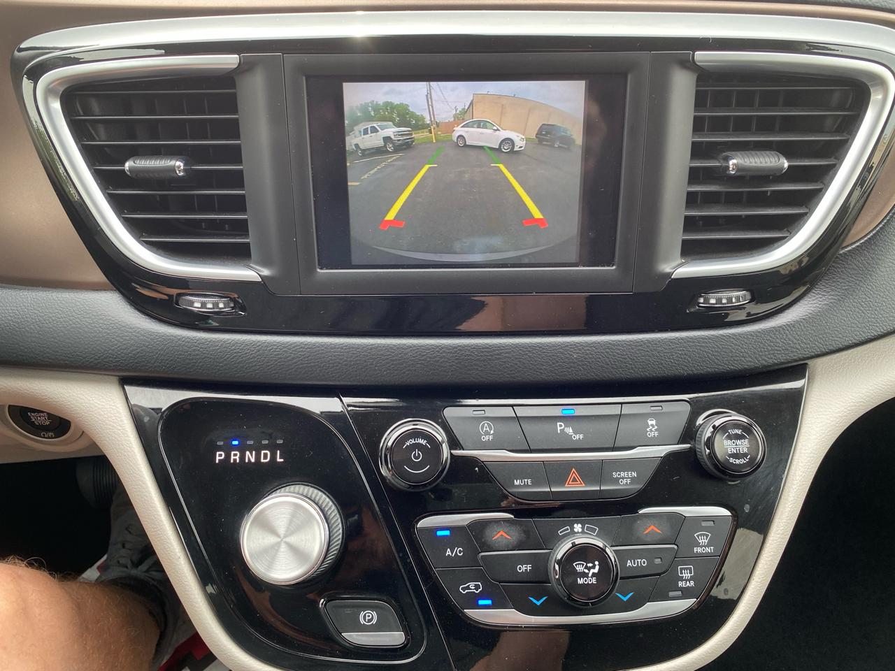 Chrysler Pacifica Touring Plus 2018