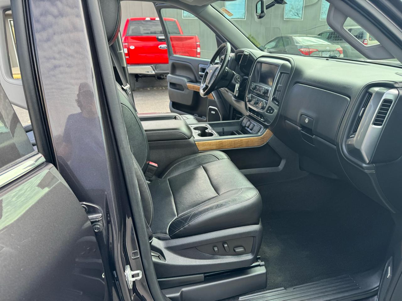 Chevrolet Silverado 1500 LTZ Crew Cab 4WD 2015