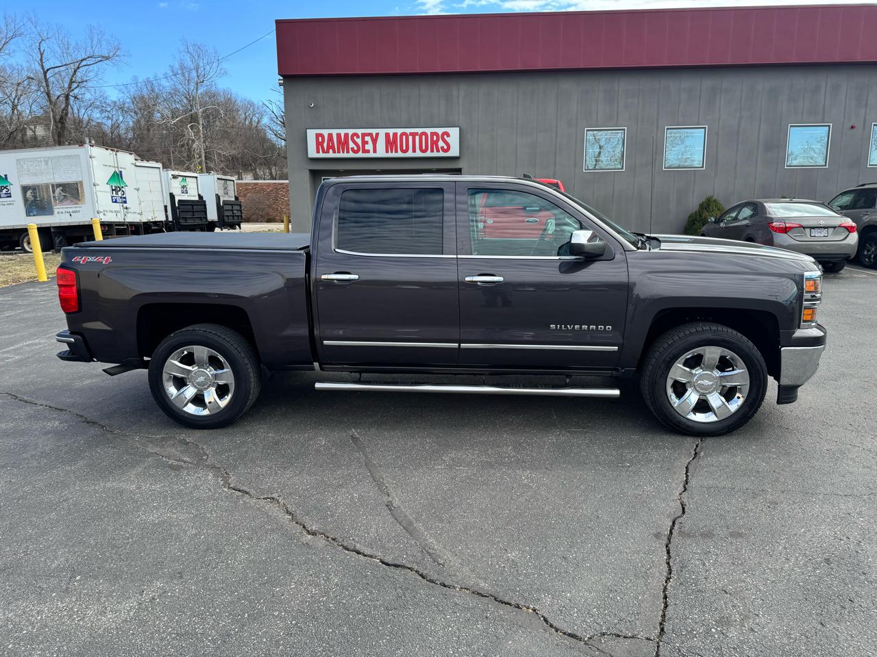 Chevrolet Silverado 1500 LTZ Crew Cab 4WD 2015