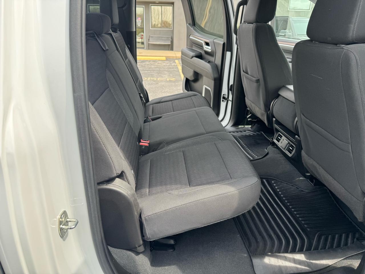 Chevrolet Silverado 1500 LT Crew Cab 4WD 2023