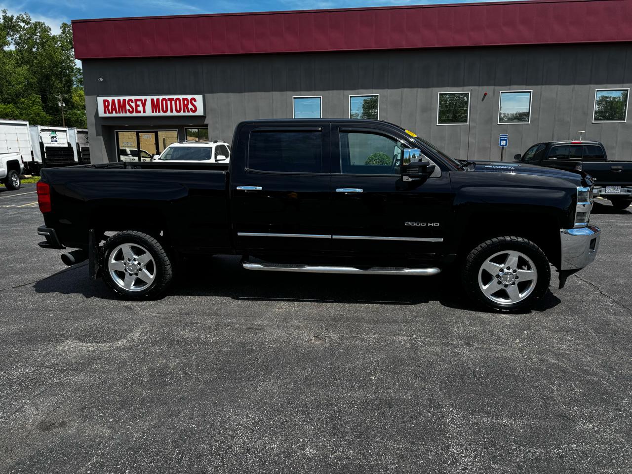 Chevrolet Silverado 2500HD LTZ Crew Cab 4WD 2015