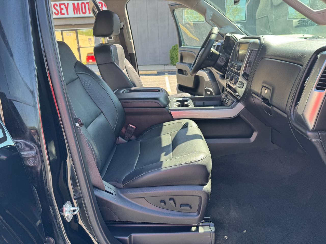 Chevrolet Silverado 2500HD LTZ Crew Cab 4WD 2015