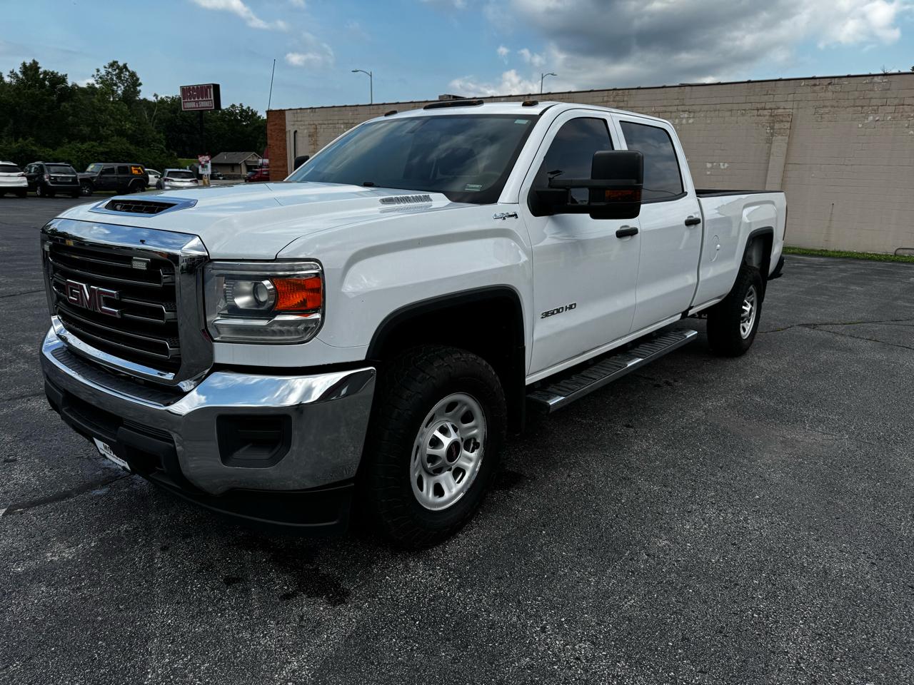 GMC Sierra 3500HD Base Crew Cab 4WD 2019