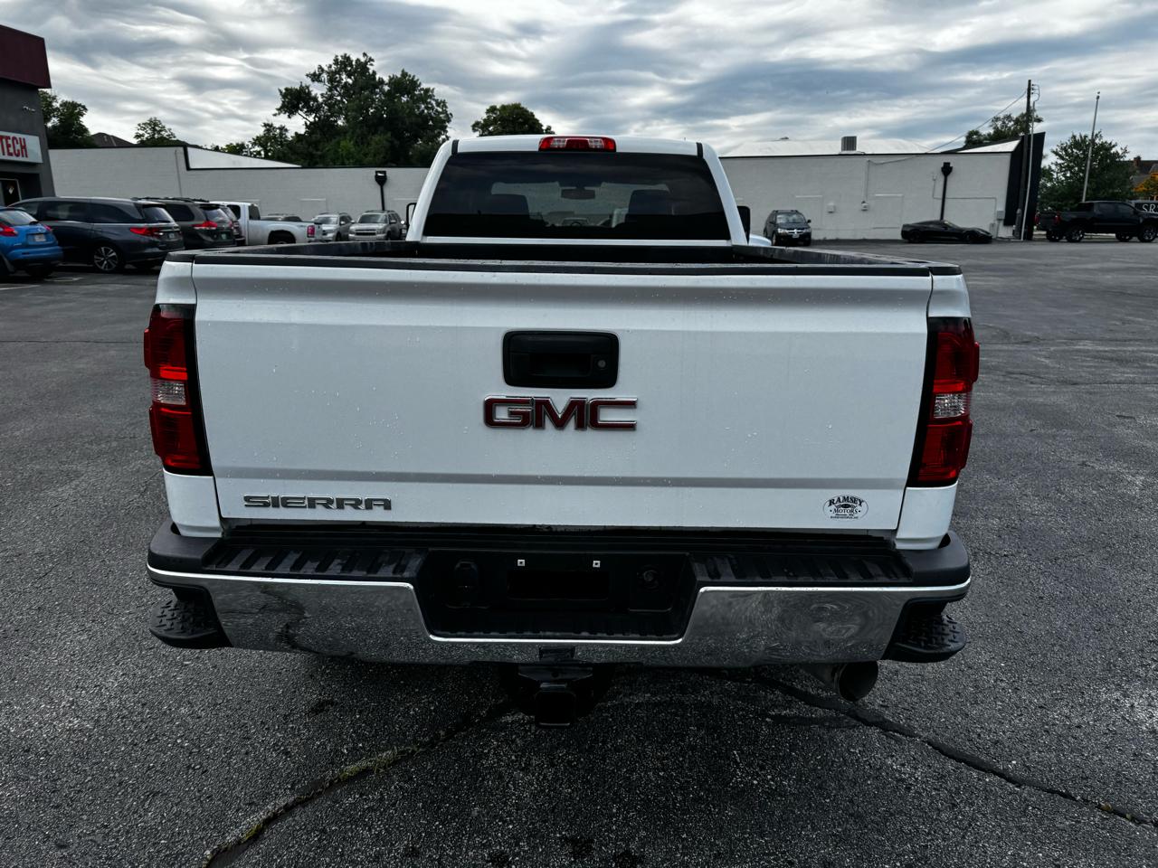 GMC Sierra 3500HD Base Crew Cab 4WD 2019