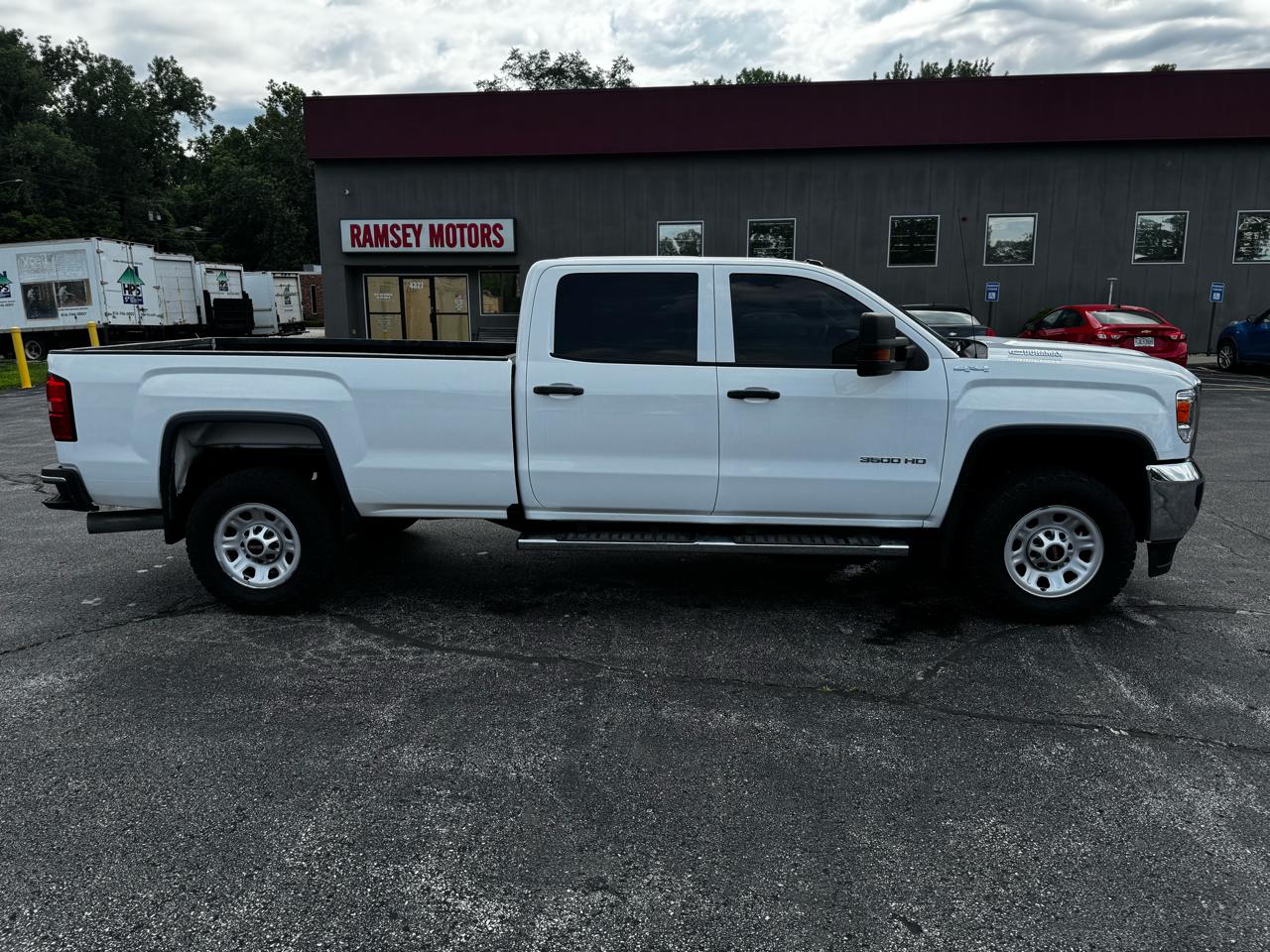 GMC Sierra 3500HD Base Crew Cab 4WD 2019