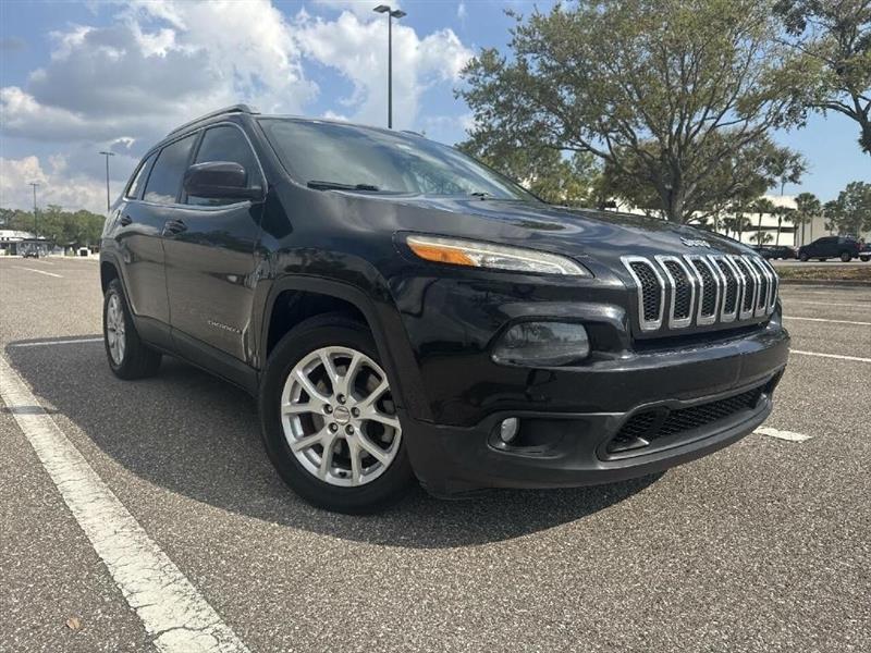Jeep Cherokee Latitude FWD 2016