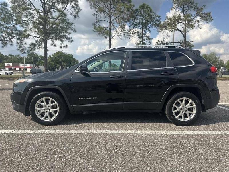 Jeep Cherokee Latitude FWD 2016