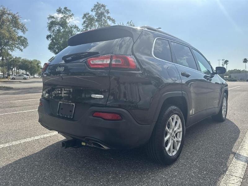 Jeep Cherokee Latitude FWD 2016