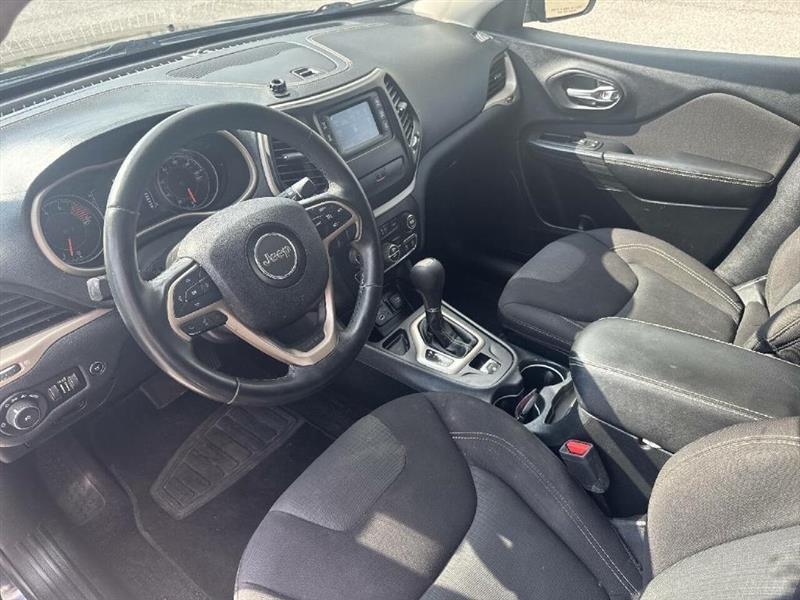 Jeep Cherokee Latitude FWD 2016