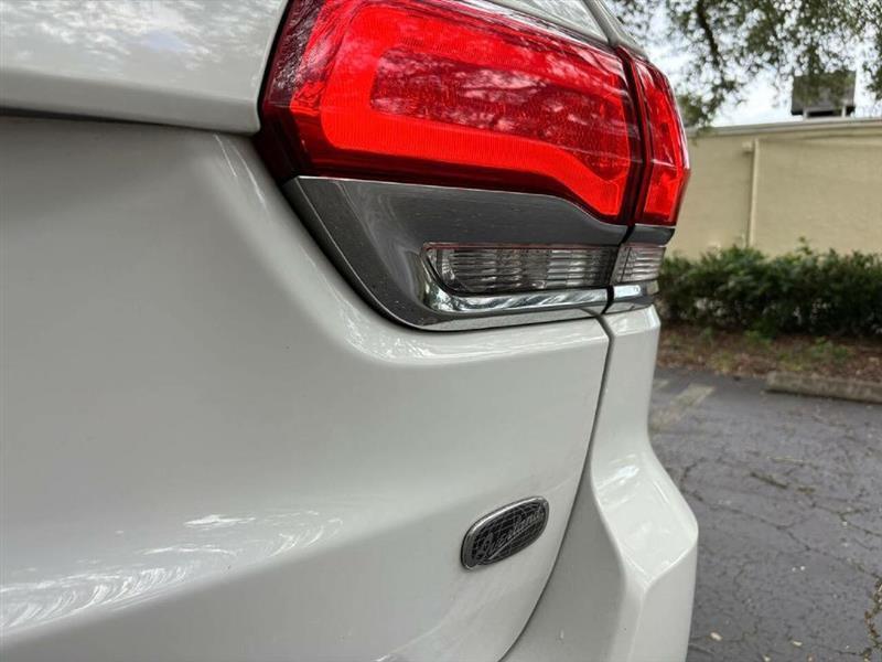 Jeep Grand Cherokee Overland 4WD 2015
