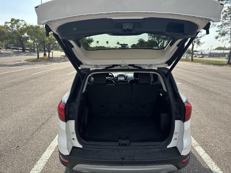 Ford Escape SEL 4WD 2019