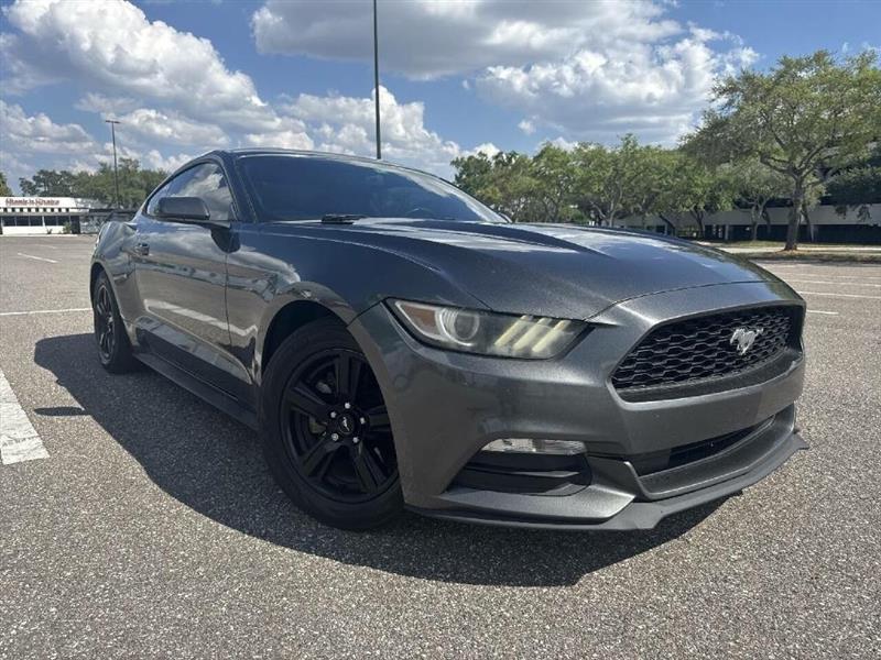 Ford Mustang V6 Coupe 2017