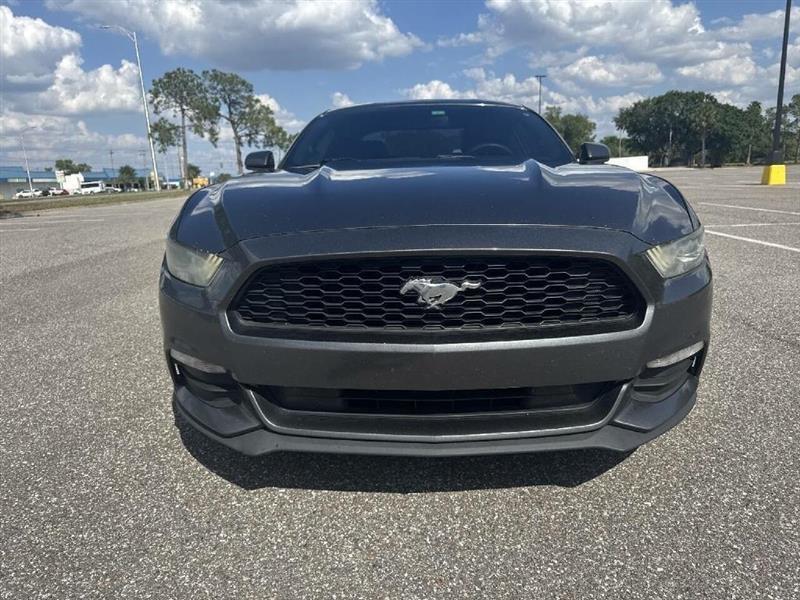 Ford Mustang V6 Coupe 2017