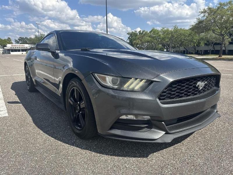 Ford Mustang V6 Coupe 2017