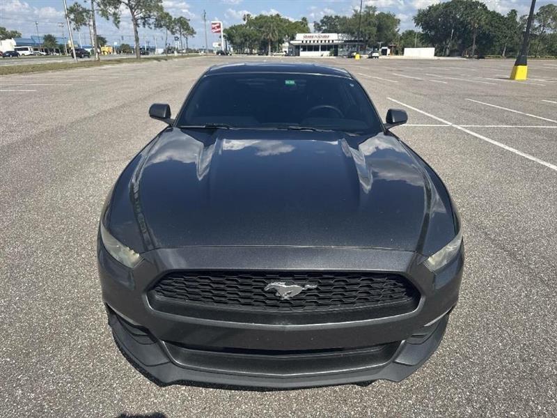 Ford Mustang V6 Coupe 2017