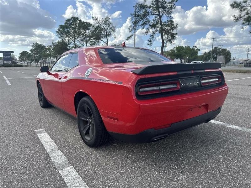 Dodge Challenger SXT 2015