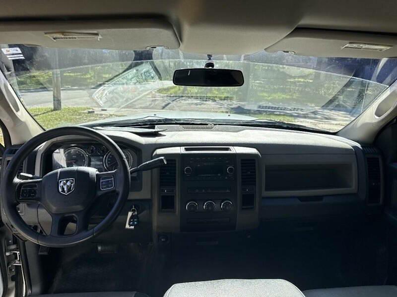 RAM 2500 ST Crew Cab SWB 2WD 2012