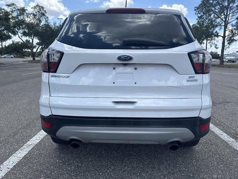 Ford Escape SE FWD 2018