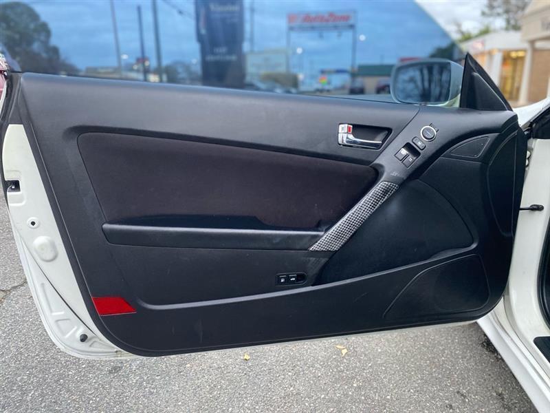 2010 Hyundai Genesis Coupe Base - Photo 6