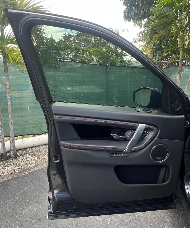 Land Rover Discovery Sport R-Dynamic SE 2022