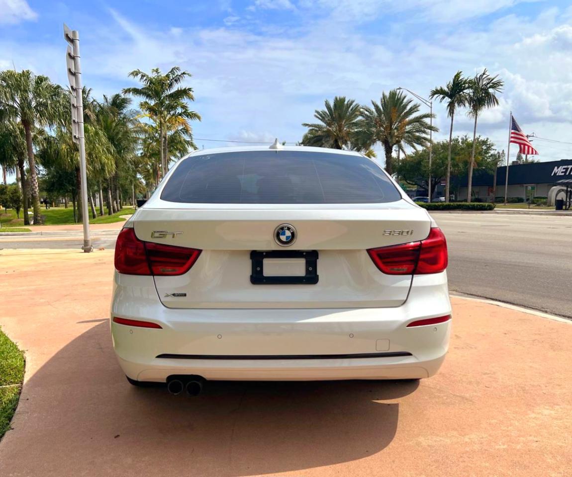 BMW 3-Series Gran Turismo 330i xDrive 2017
