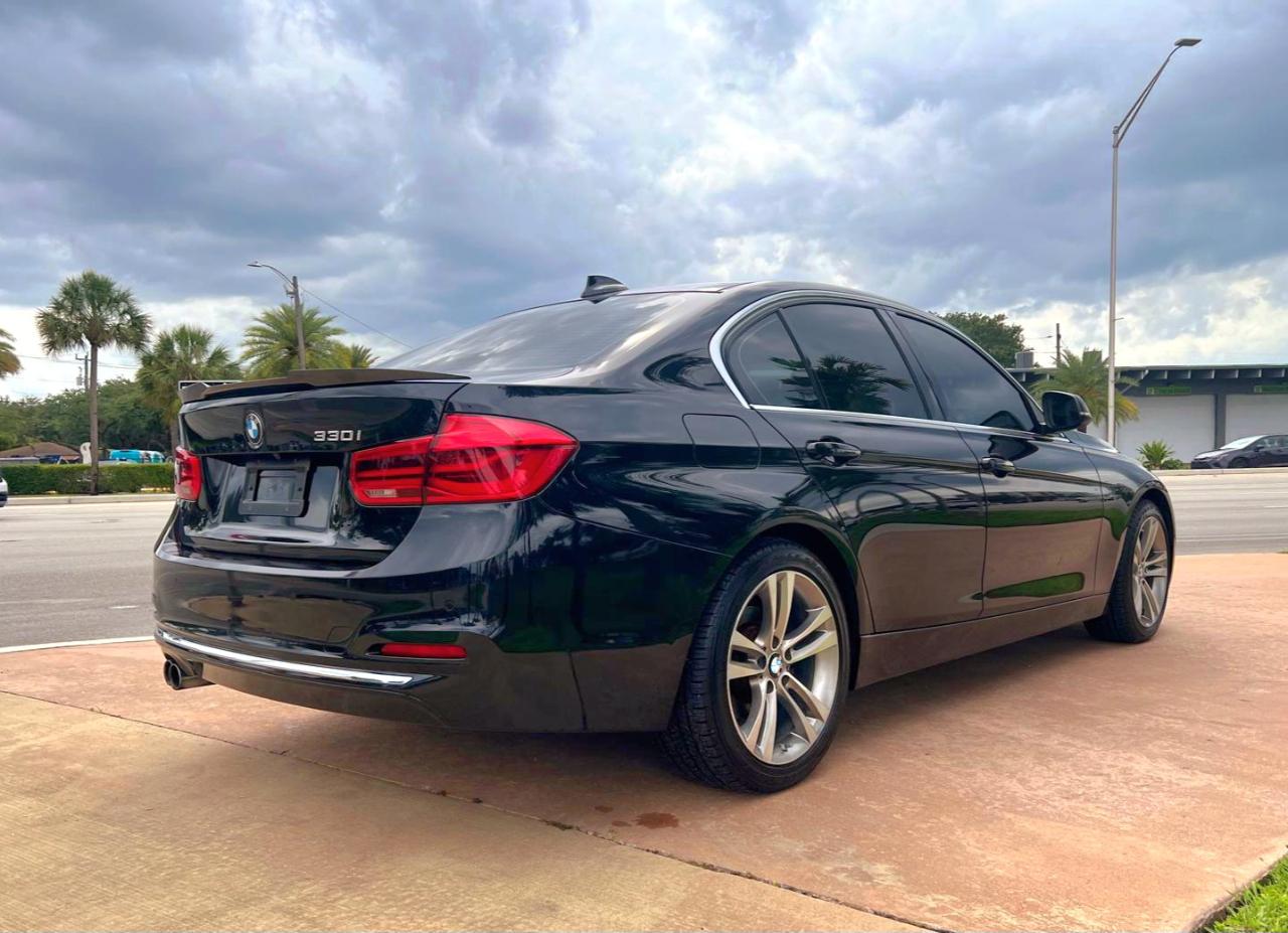 BMW 3-Series 330i SULEV Sedan 2017