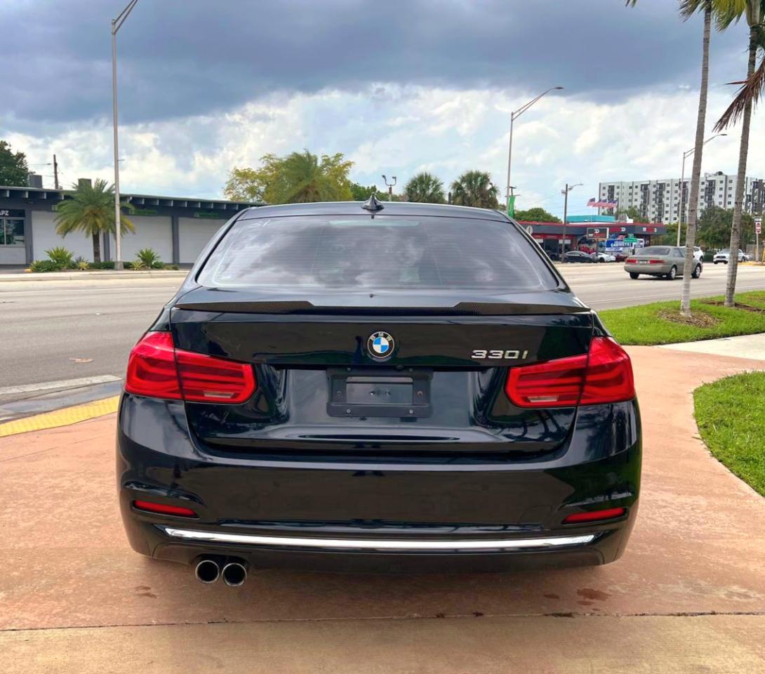 BMW 3-Series 330i SULEV Sedan 2017