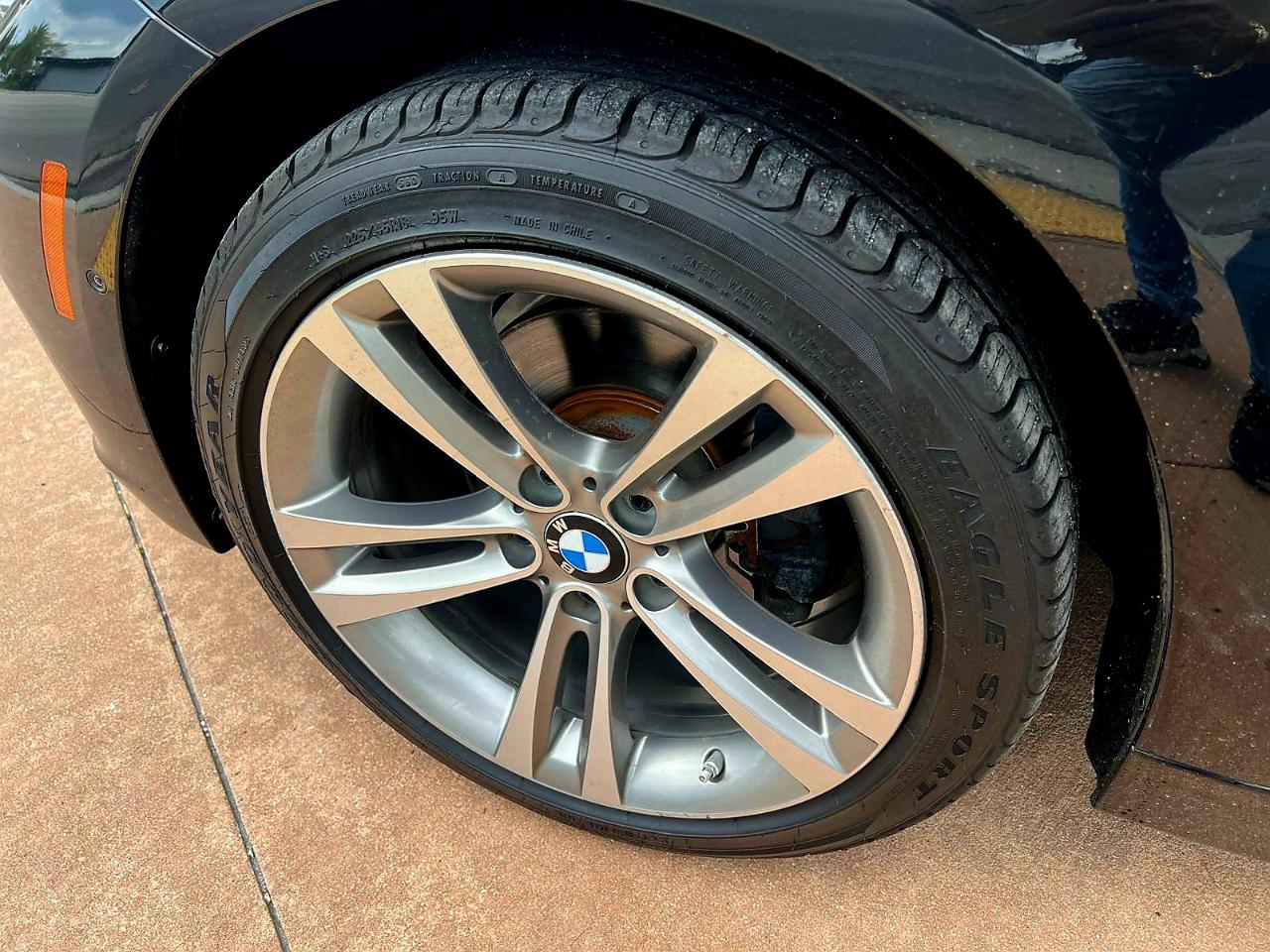 BMW 3-Series 330i SULEV Sedan 2017