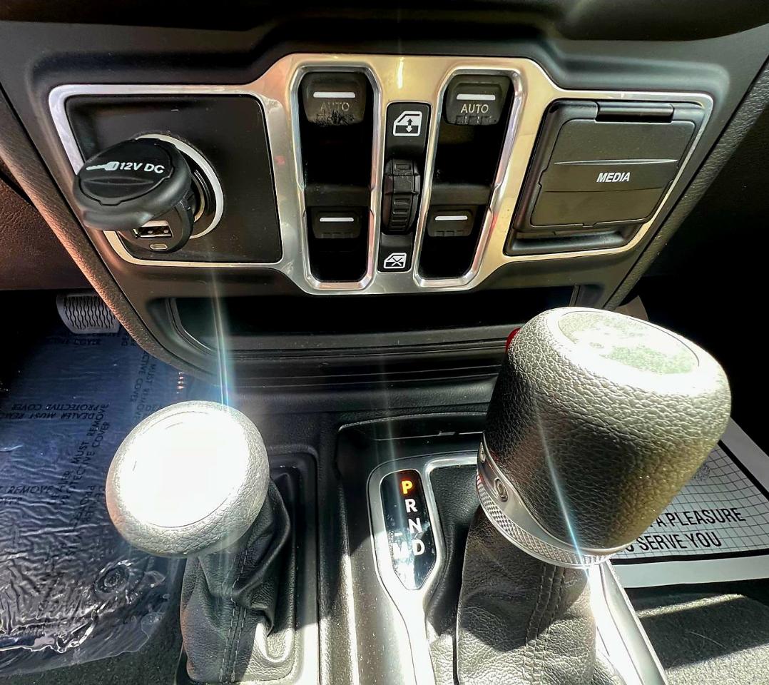 Jeep Wrangler Unlimited Sport 2018