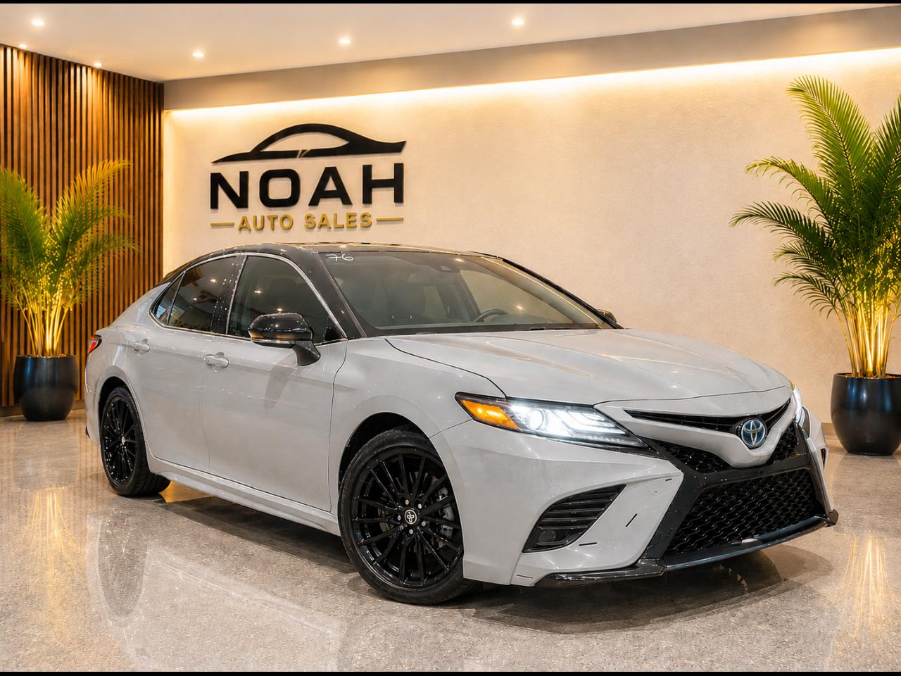 Toyota Camry Hybrid XSE 2021