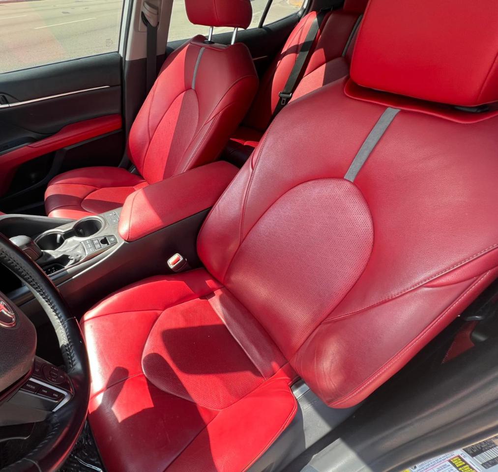 Toyota Camry Hybrid XSE 2021