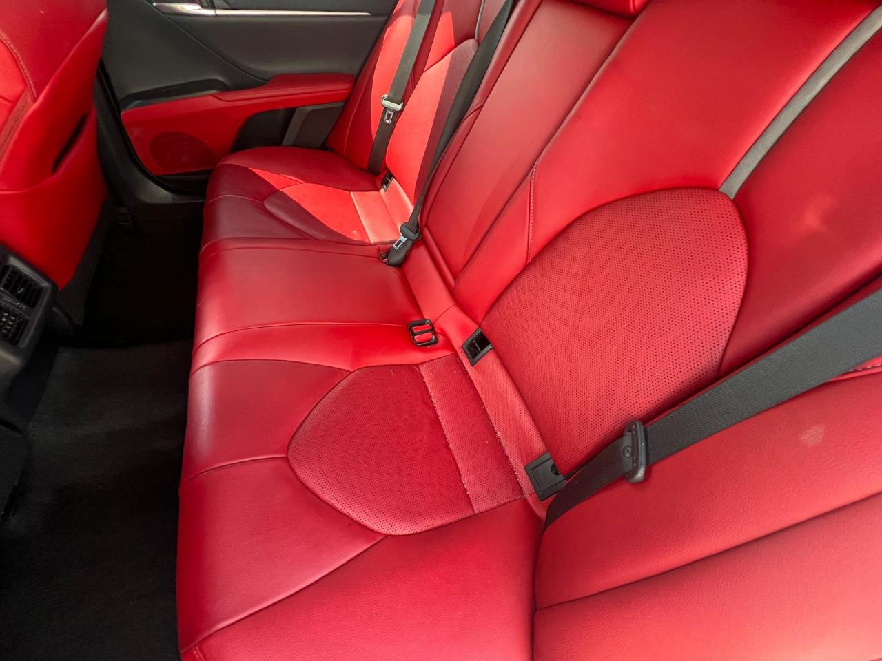 Toyota Camry Hybrid XSE 2021