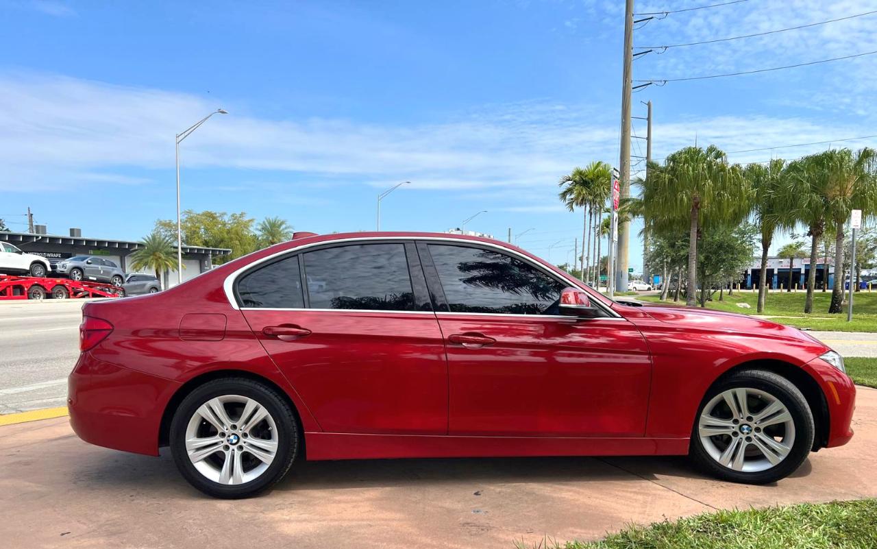 BMW 3-Series 330i SULEV Sedan 2017