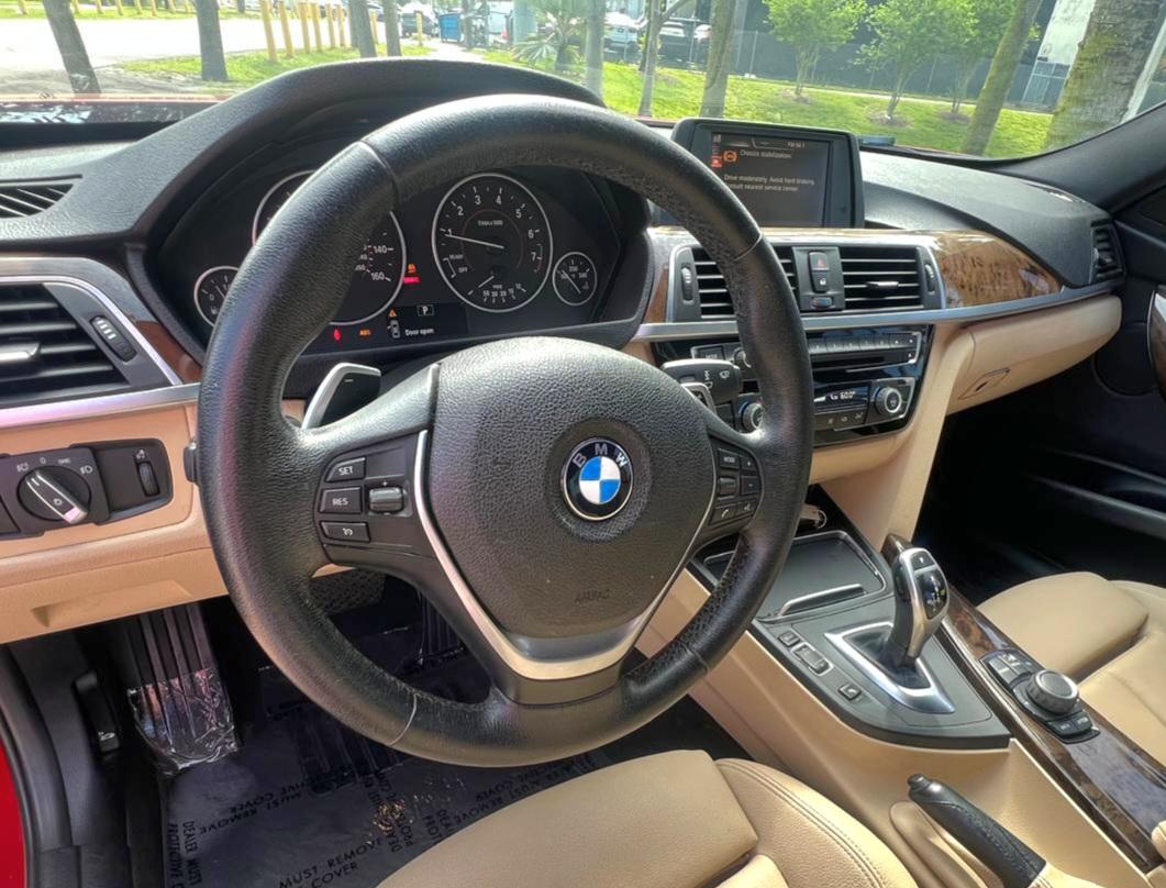 BMW 3-Series 330i SULEV Sedan 2017